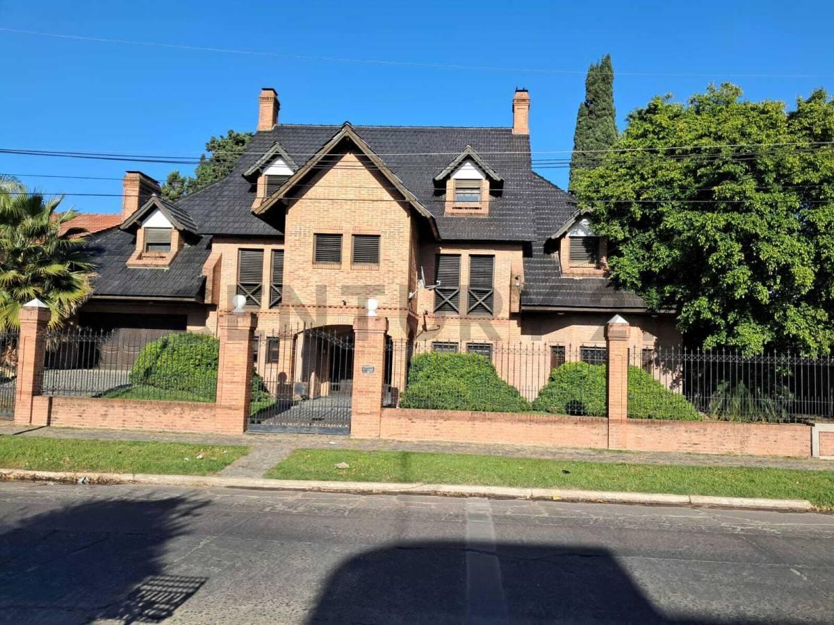 Foto de VENTA DE CASA SEIS AMBIENTES EN CIUDAD MADERO, imagen 1