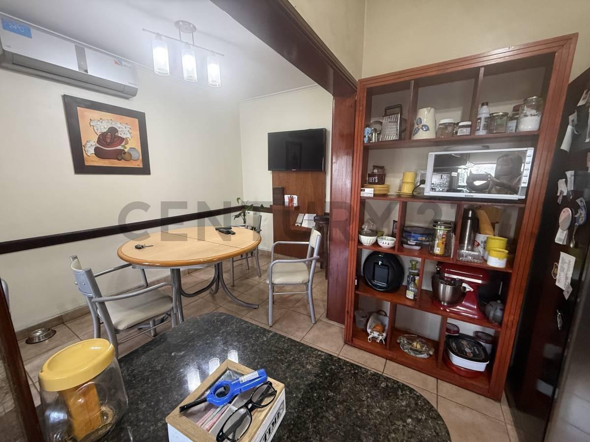 Foto de VENTA DE CASA 5 AMBIENTES EN MORON NORTE, imagen 2