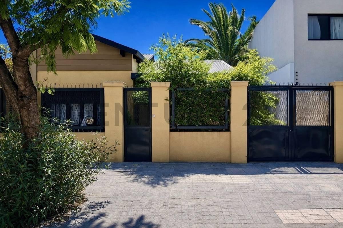 Foto de VENTA DE CASA 3 AMBIENTES EN CASTELAR NORTE, imagen 2