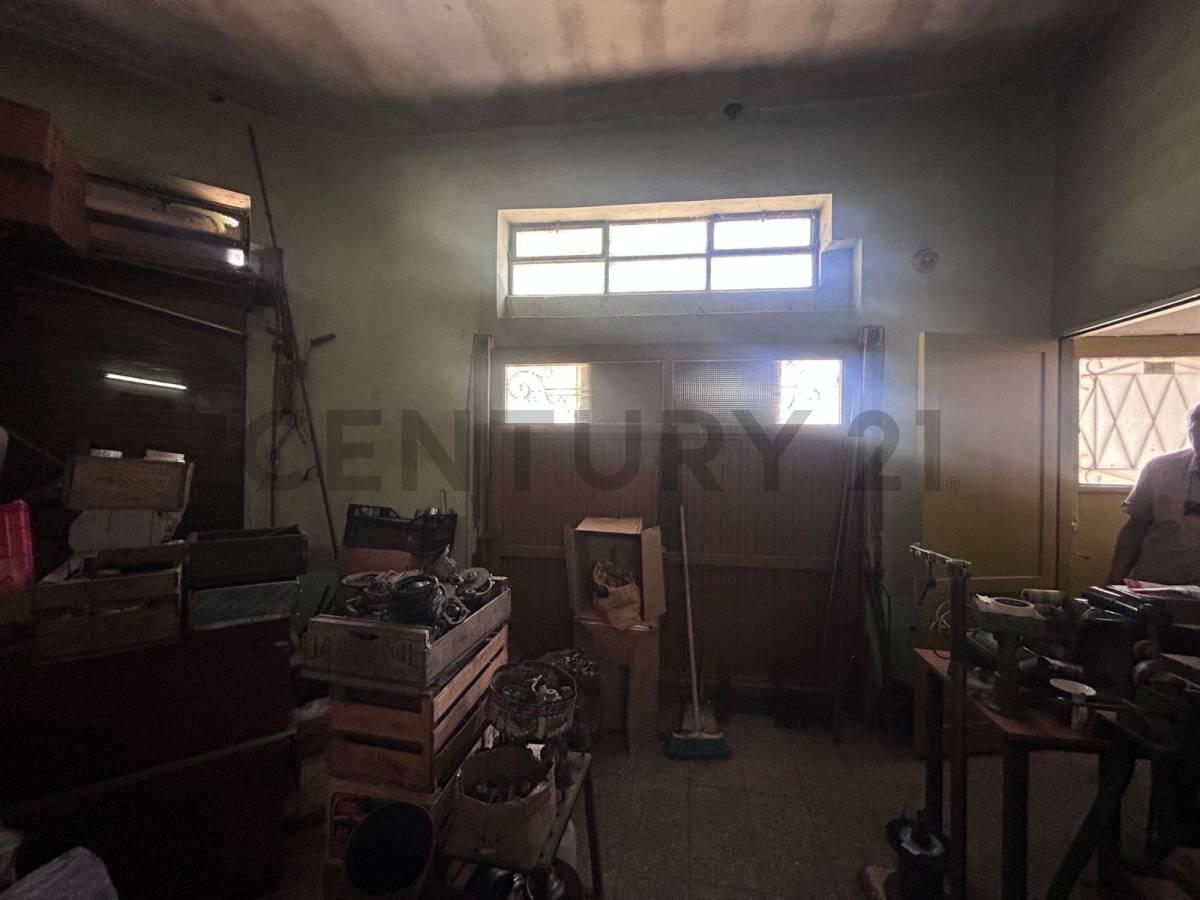Foto de VENTA LOCAL COMERCIAL EN HAEDO SUR, MORÓN, imagen 2