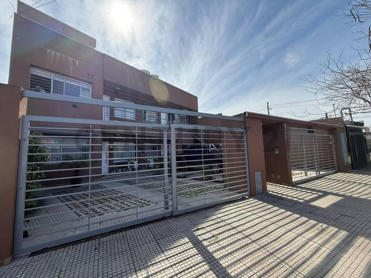 Foto de VENTA TRIPLEX CASTELAR NORTE, imagen 2