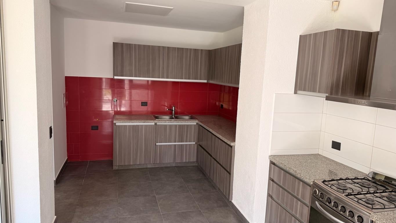 Foto de VENTA DE CASA 5 AMBIENTES EN ITUZAINGO NOERTE, imagen 5