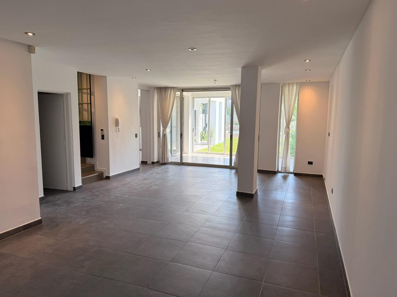 Foto de VENTA DE CASA 5 AMBIENTES EN ITUZAINGO NOERTE, imagen 3