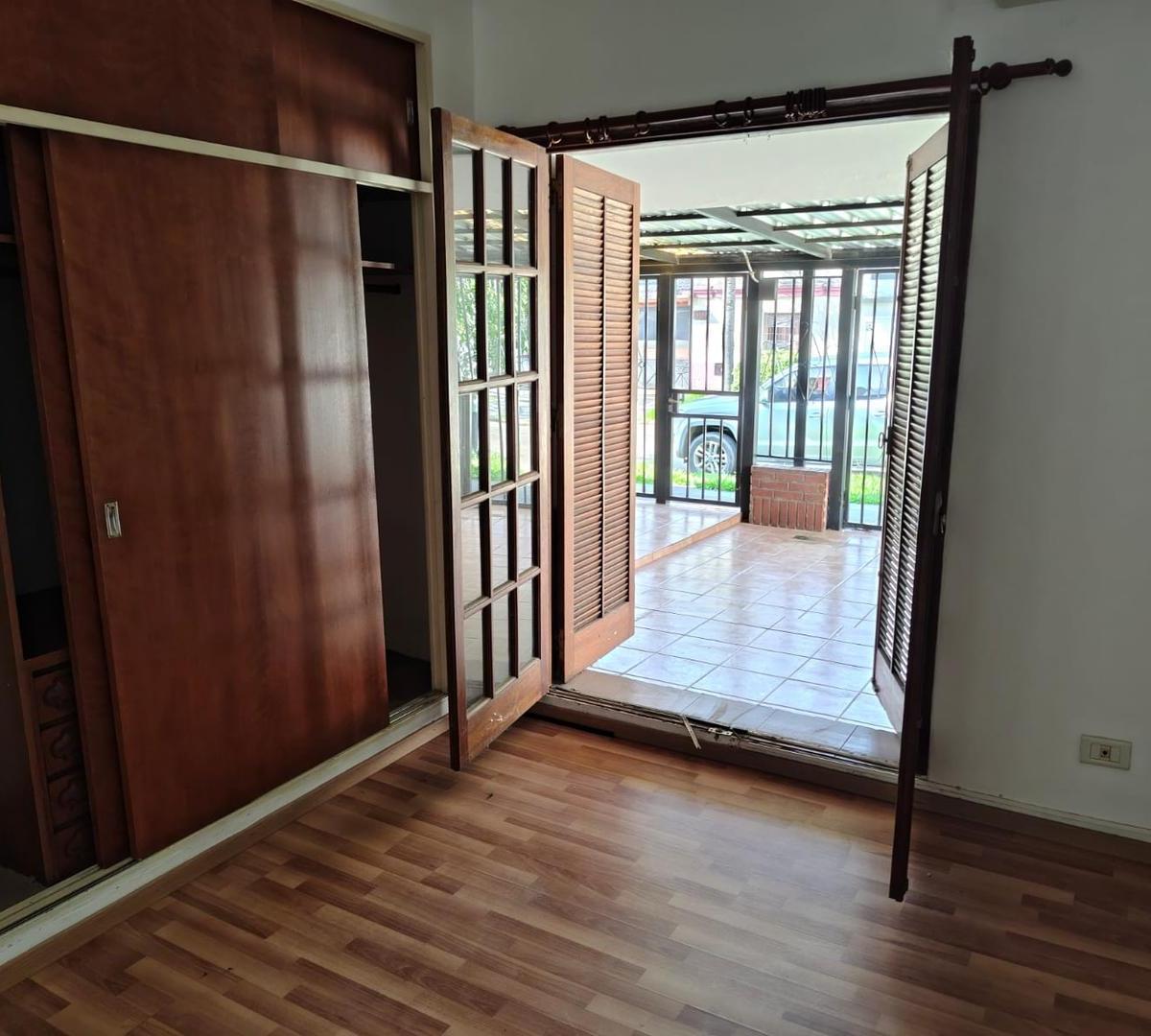 Foto de HERMOSA CASA CON ENORME PATIO VERDE EN GUADALUPE O, imagen 3