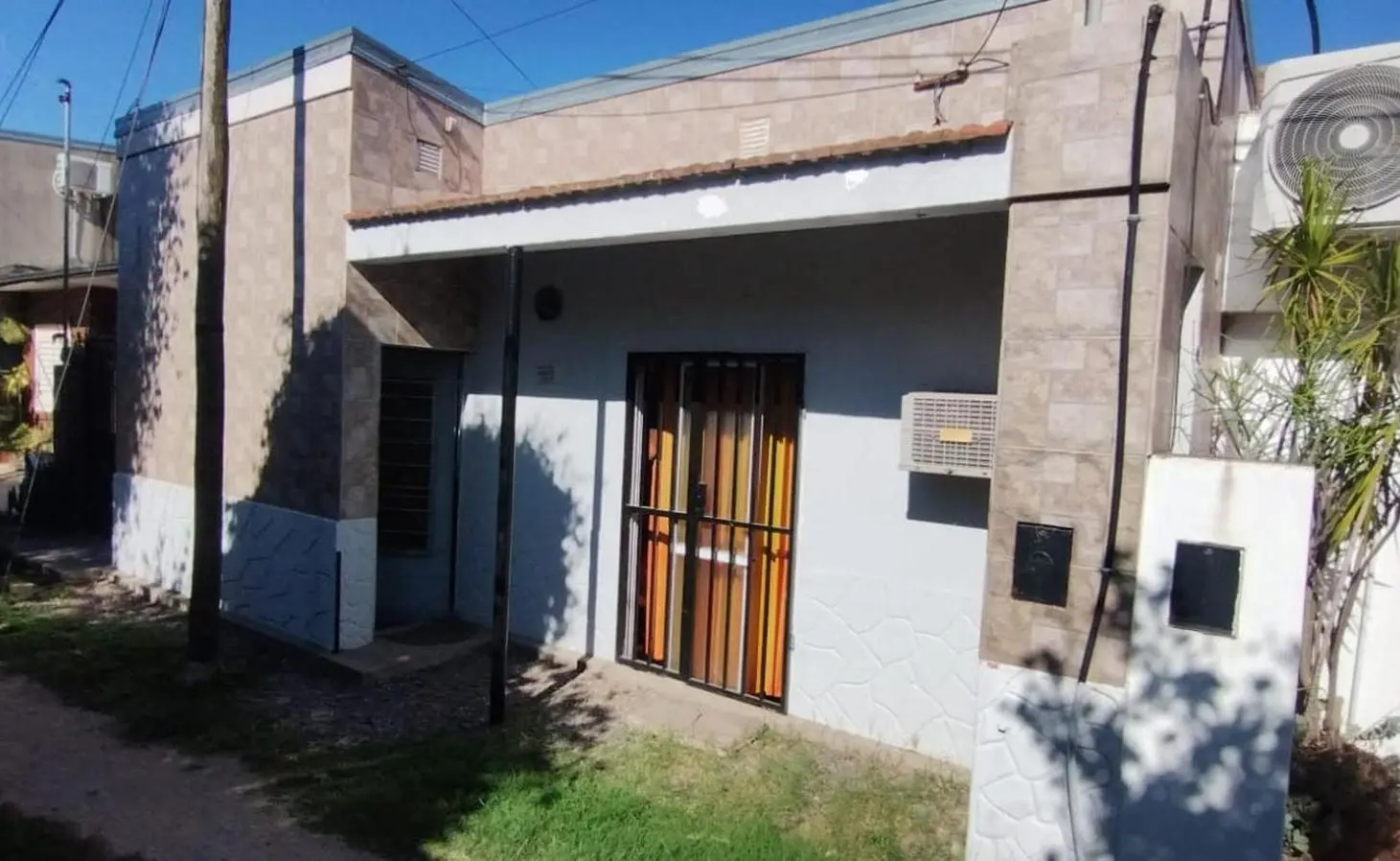 CASA a Mts. DE Av. GORRITTI 4
