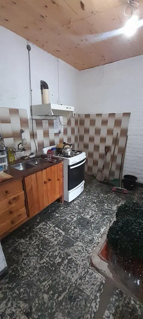 AMPLIA CASA EN GUADALUPE OESTE 3