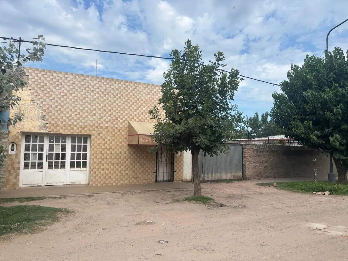 LOTES CON CASA A DEMOLER 2