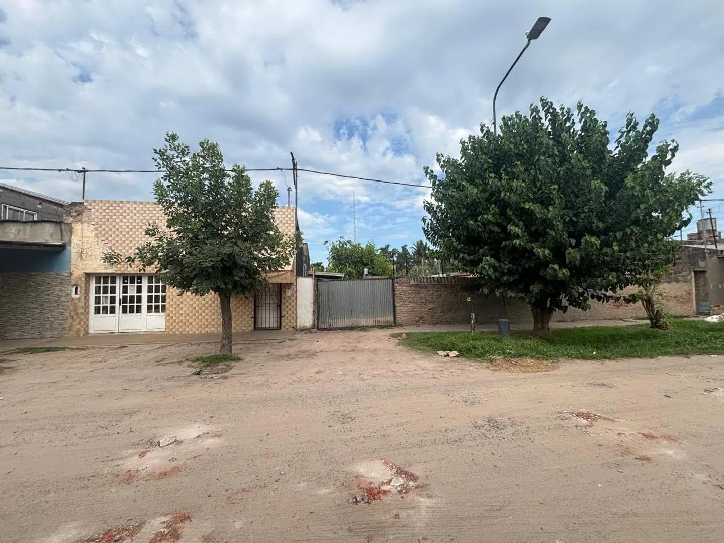 LOTES CON CASA A DEMOLER 3