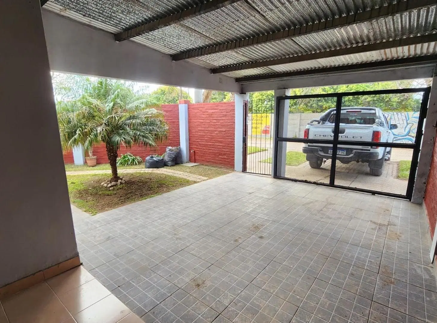 HERMOSA CASA EN VENTA DE 3 DORMITORIOS EN ZONA NORTE 2