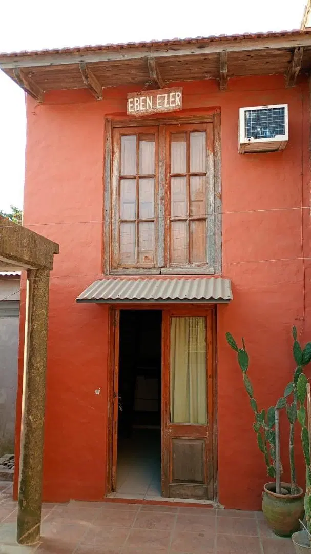 AMPLIA CASA CON TRES DORM, LOFT INDEPENDIENTE Y COCH 4