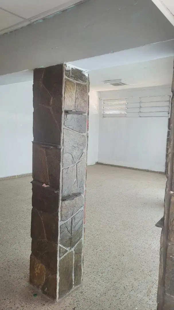 SALON MAS CASA EN BLAS PARERA 1