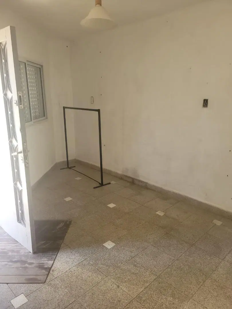 CASA A 100 MTS DE BLAS PARERA 8