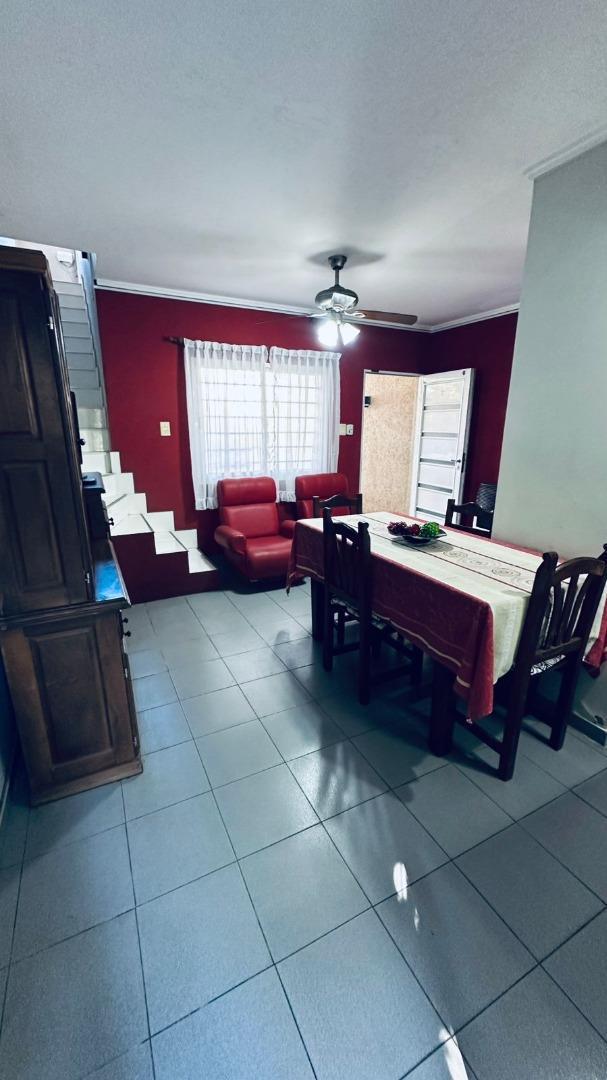 Foto de CASA CON LOCAL COMERCIAL EN GUADALUPE OESTE |IDEAL INVERSIÓN, imagen 2