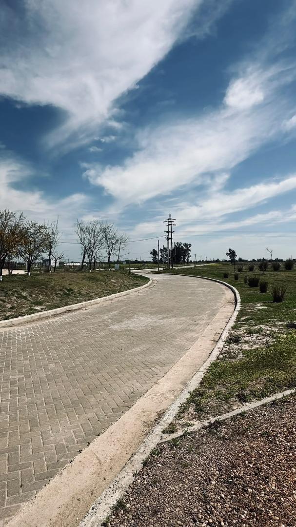 Foto de Lote en venta – Los Domingos Barrio Abierto, imagen 2