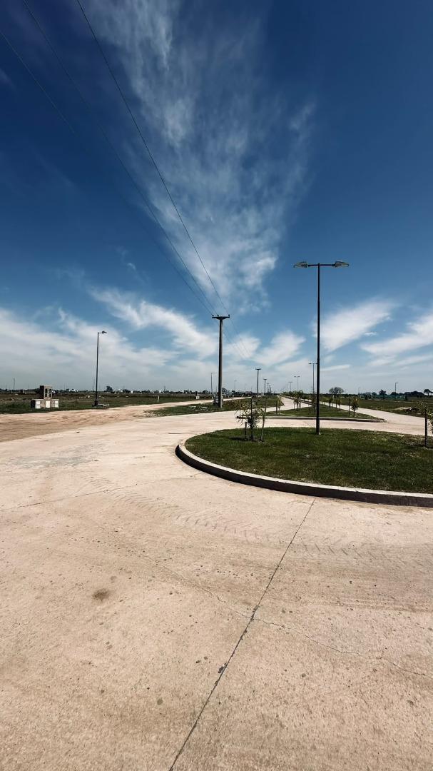 Foto de LOTE EN VENTA – BARRIO PRIVADO NUEVOS AIRES “LA MANSA”, imagen 2