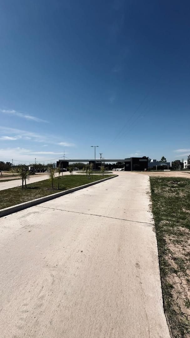Foto de LOTE EN VENTA – BARRIO PRIVADO NUEVOS AIRES “LA MANSA”, imagen 3