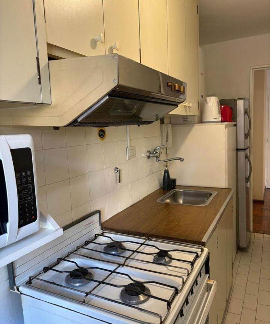 Foto de DEPARTAMENTO AMOBLADO DE 1 DORMITORIO EN ALQUILER - BARRIO CENTRO, imagen 2