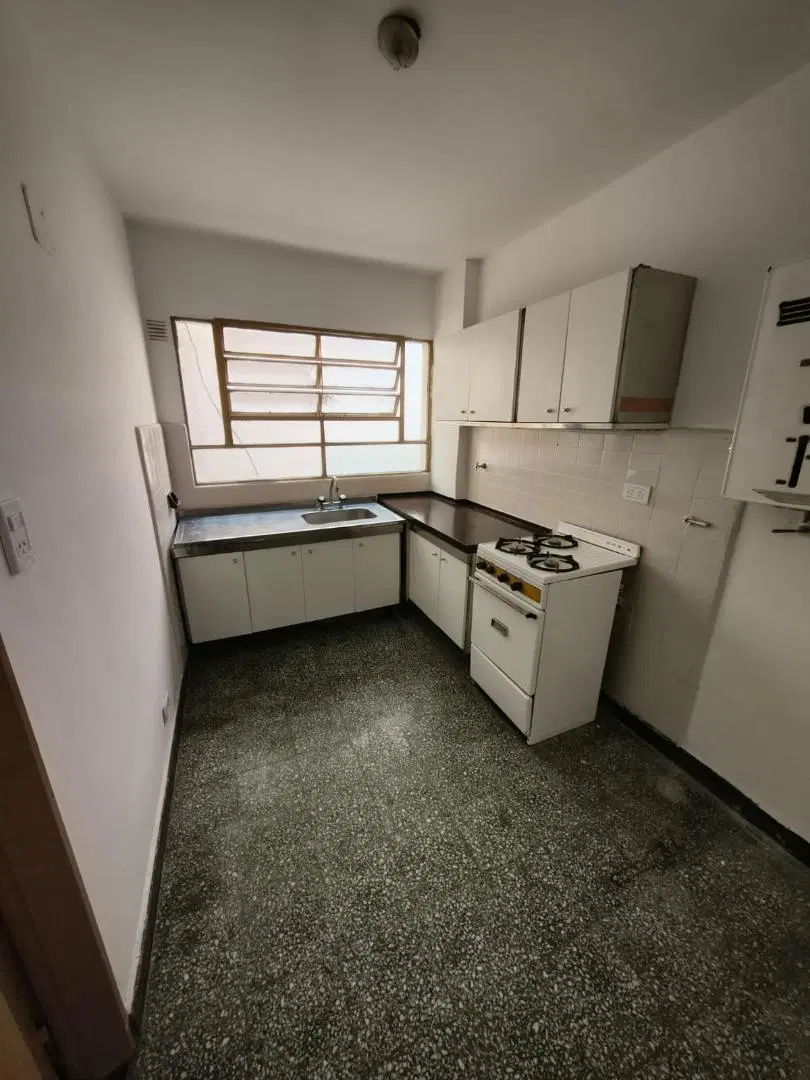 ALQUILER DEPARTAMENTO MORENO 179 BIS PISO 03-05 2