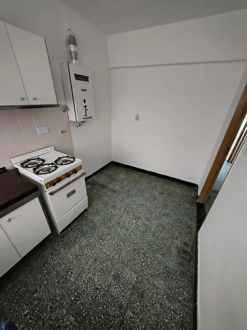 ALQUILER DEPARTAMENTO MORENO 179 BIS PISO 03-05 5