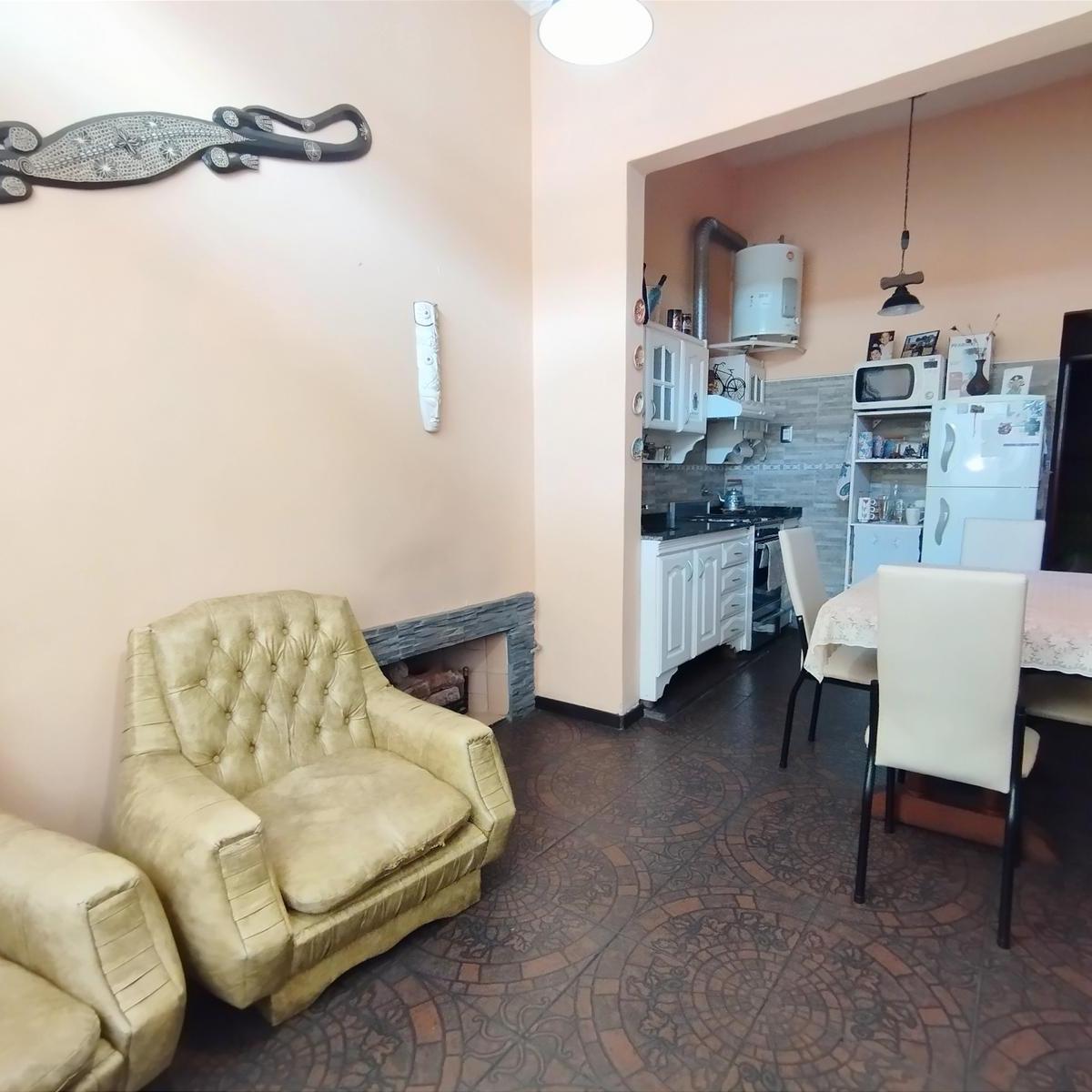 Foto de Local / Galpón de 230m² con casa a metros de Ayacucho y Arijon, imagen 3
