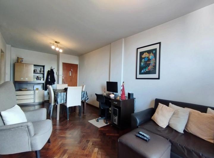Departamento 3 dormitorios con balcón a pasos de Av. Pellegrini, excelente ubicación 1