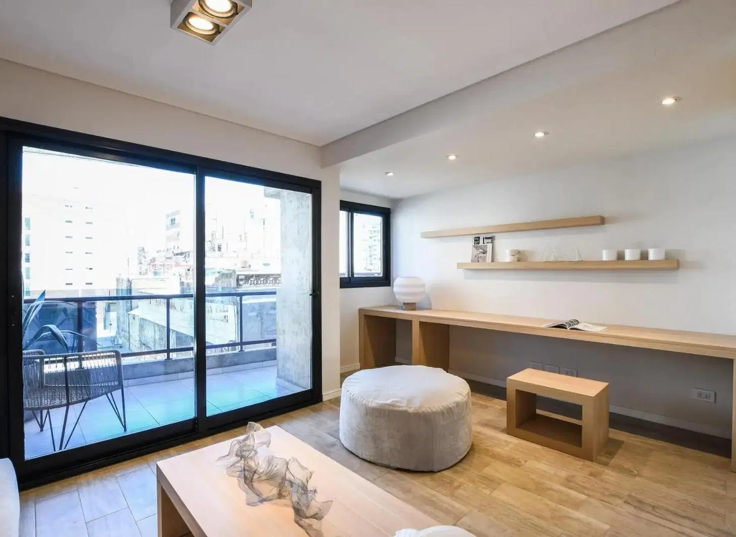 Departamento 3 dormitorios a estrenar con doble balcón y amenities — Centro 1