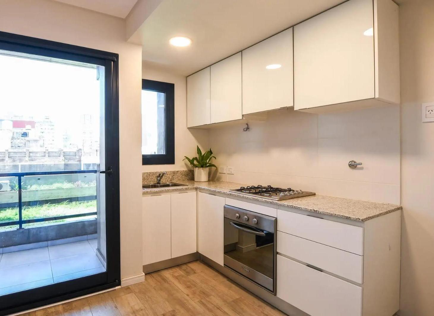 Departamento 2 dormitorios a estrenar con doble balcón y amenities — Centro