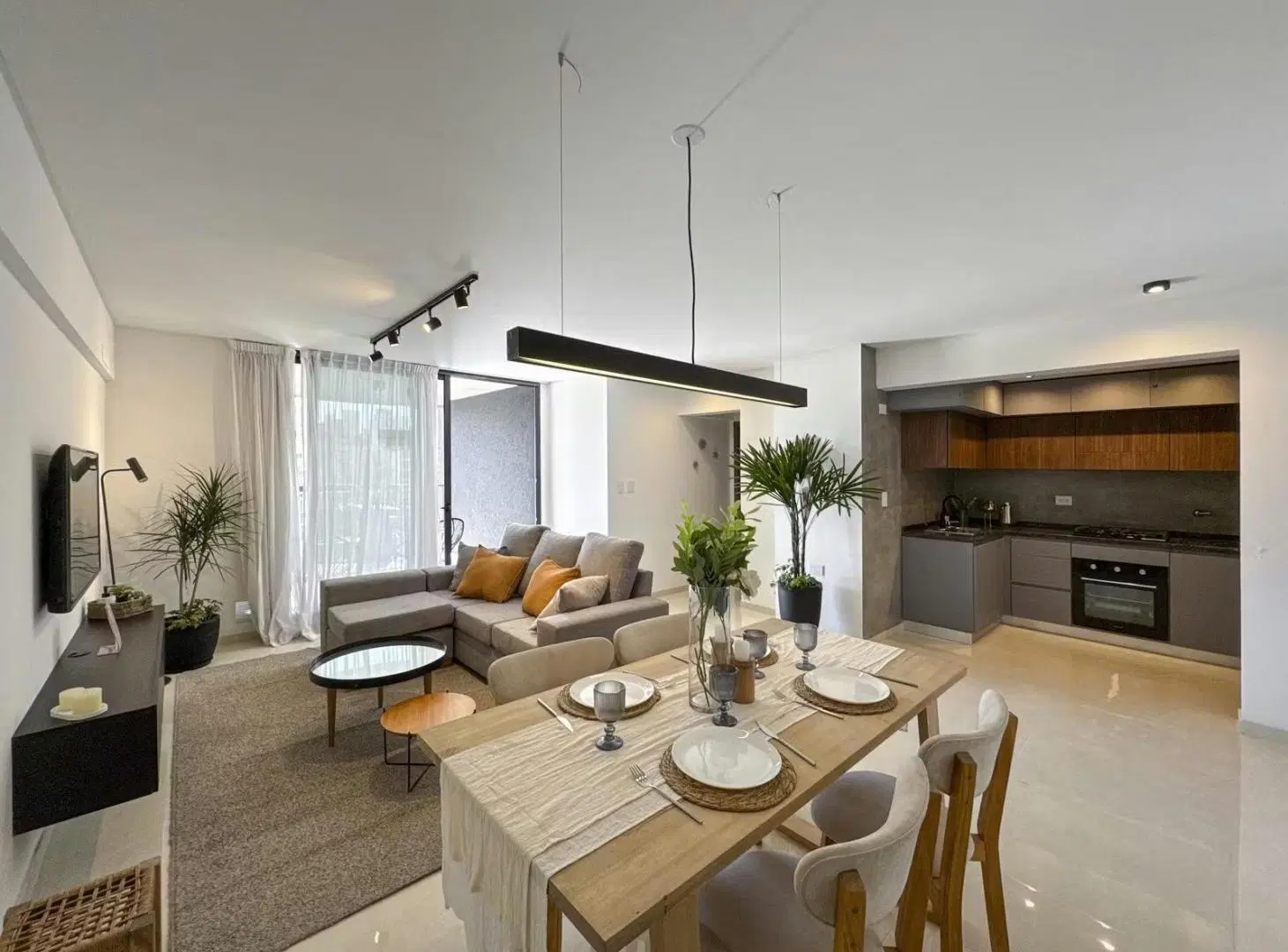 Semipiso 3 dormitorios en construcción con balcón, parrillero propio y amenities — Centro 4