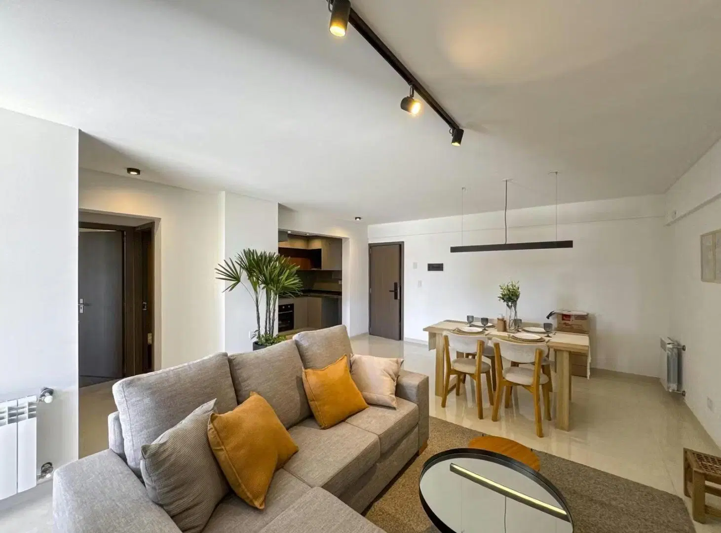 Semipiso 3 dormitorios en construcción con balcón, parrillero propio y amenities — Centro 1