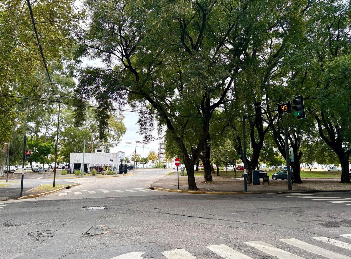 Piso exclusivo 2 dormitorios a estrenar con parrillero propio y amenities — A pasos del Río Paraná
