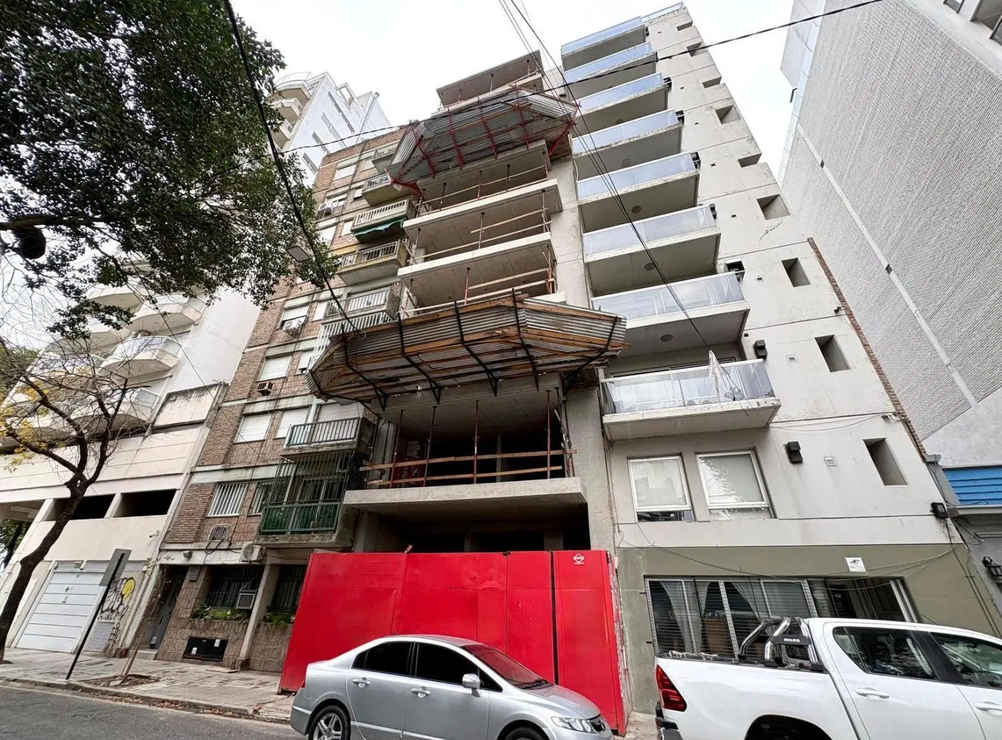 Piso exclusivo 2 dormitorios a estrenar con parrillero propio y amenities — A pasos del Río Paraná 5