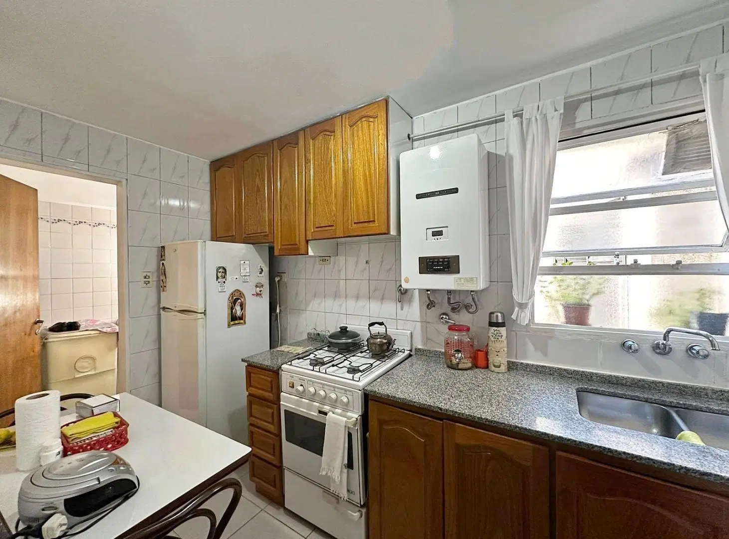Departamento 2 dormitorios con balcón y patio en Barrio Martin 2