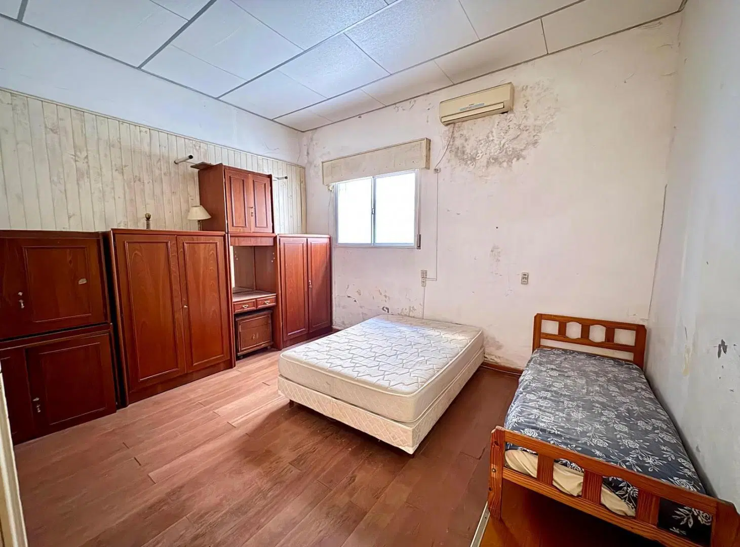 Casa de 4 dormitorios a reciclar con terraza y gran potencial — Echesortu 2
