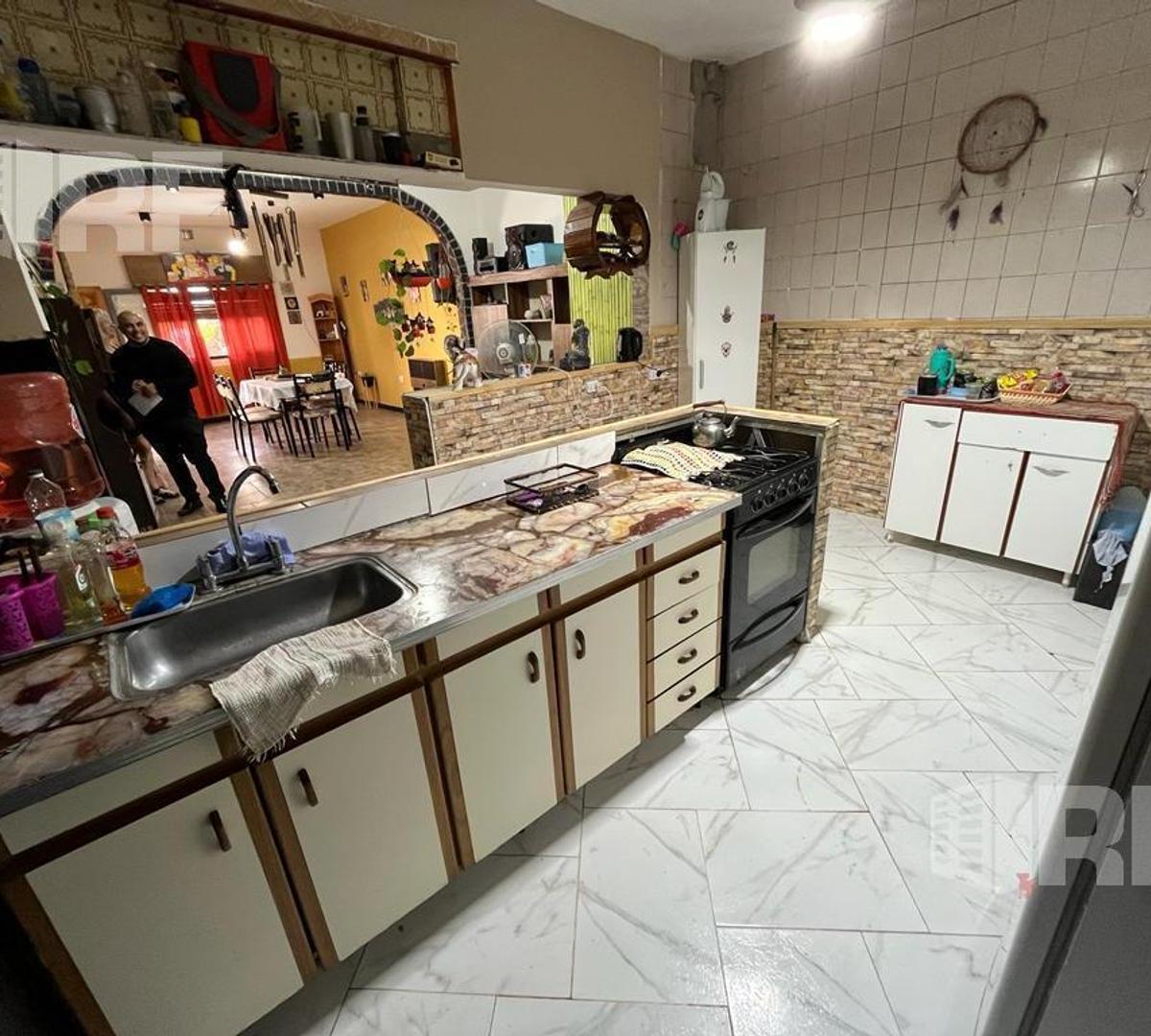 Foto de Venta Casa 5 ambientes - San Jose, Temperley, imagen 5