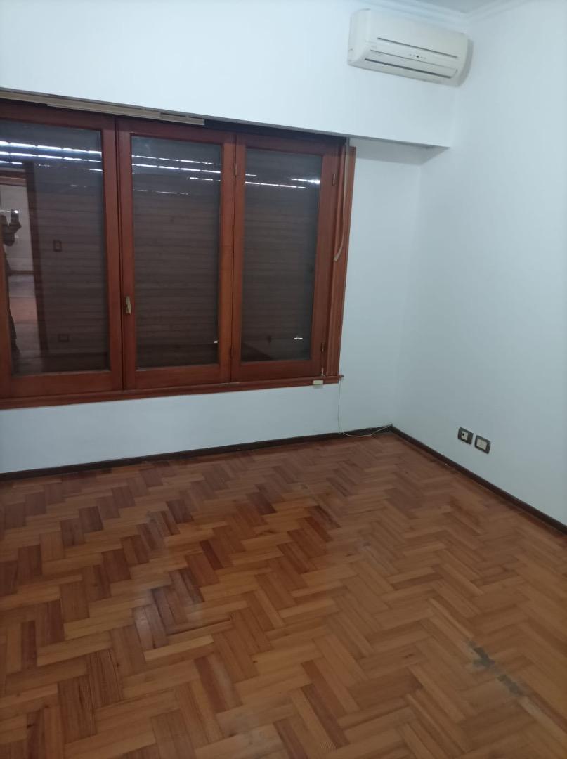 Venta Casa 4 Ambientes - Berazategui 5