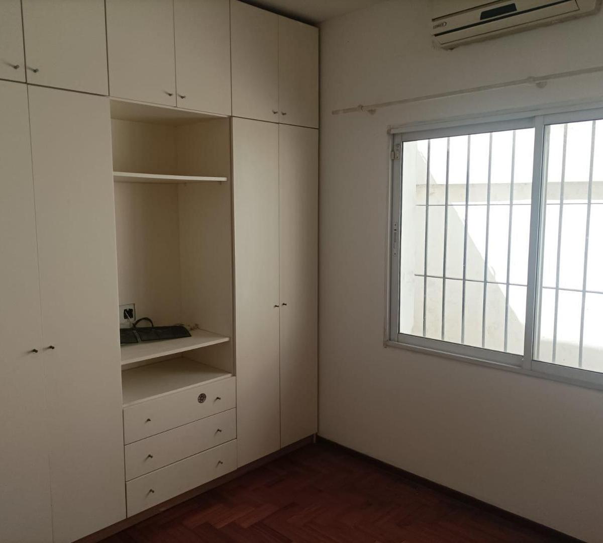 Venta Casa 4 Ambientes - Berazategui 4