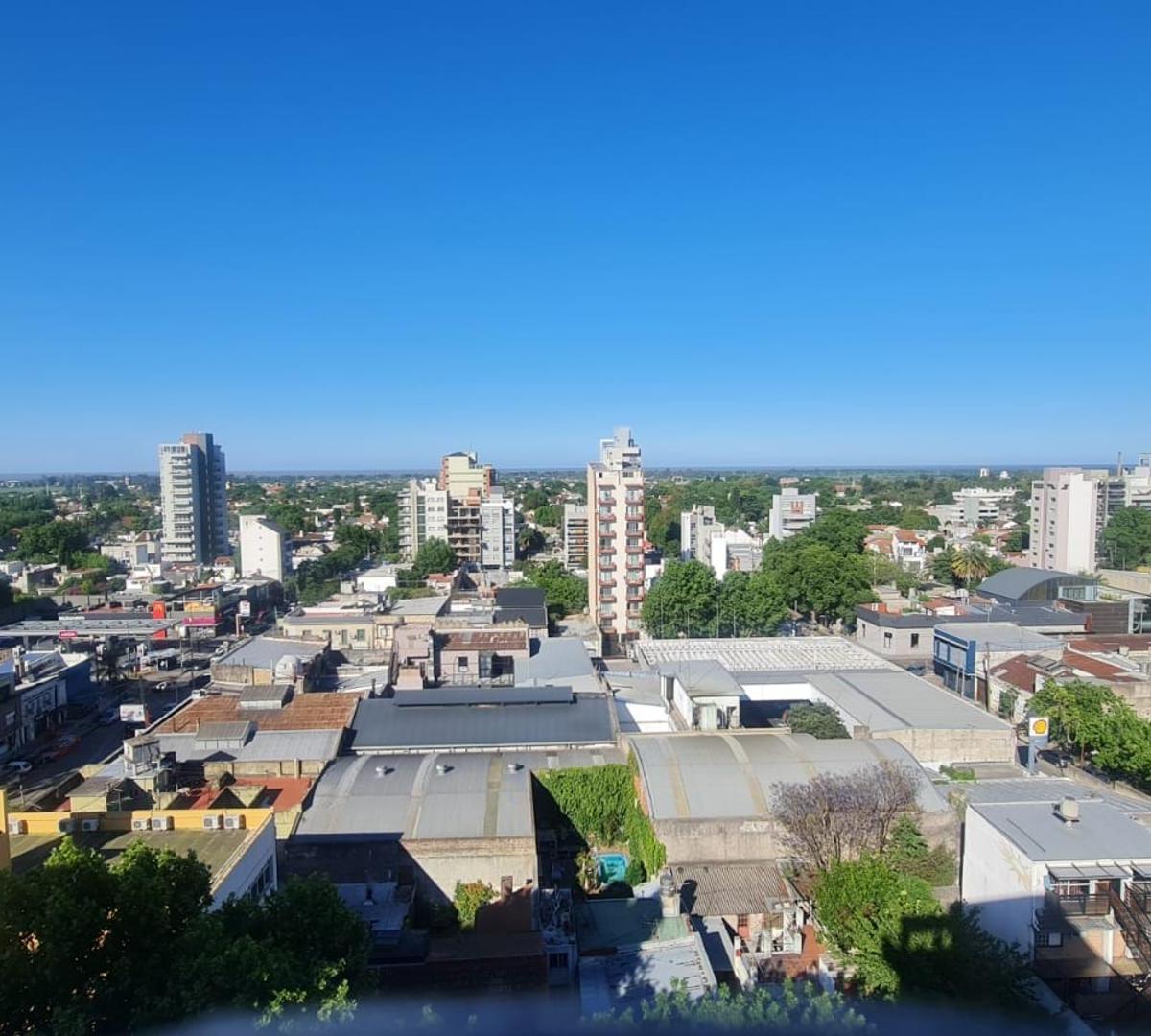 Foto de VENTA DEPARTAMENTO 2 AMB COCHERA OPCIONAL ED. TOWER .QUILMES, imagen 2