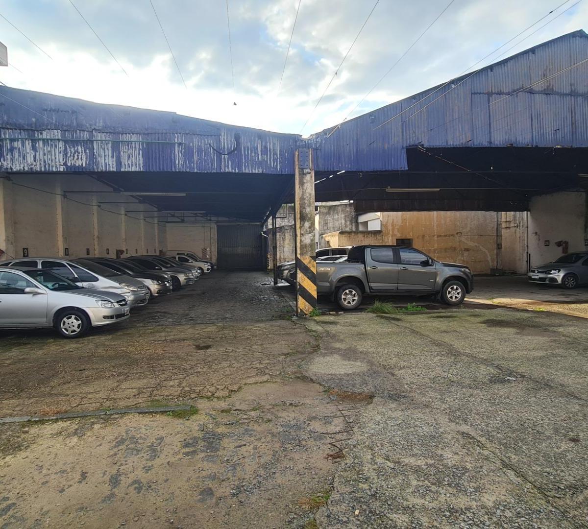 Venta Galpón y Oficinas Sobre 1009 m². Quilmes Oeste 3