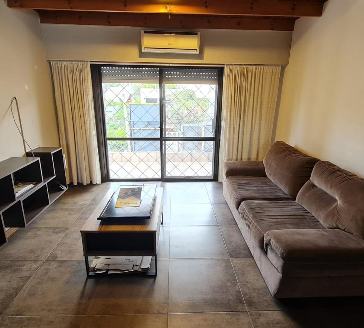Venta de Casa 3 Amb con Garage + Departamento 3 Amb. Quilmes 3