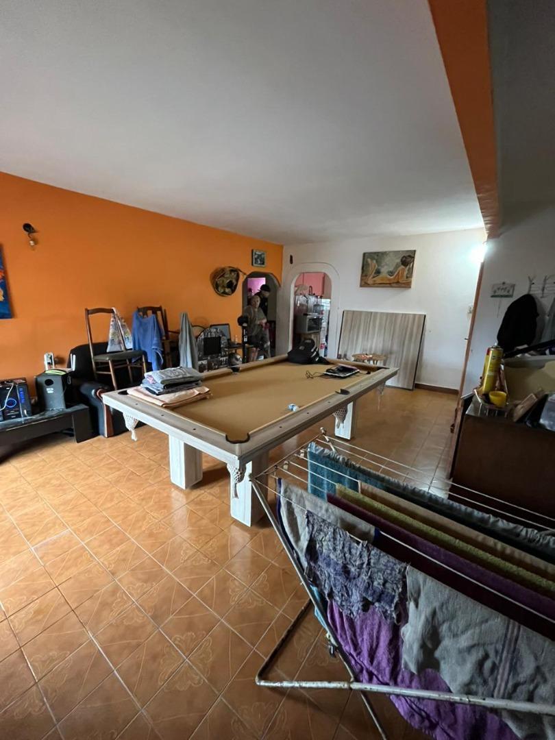Propiedad en Venta con Casa y 2 Departamentos 4