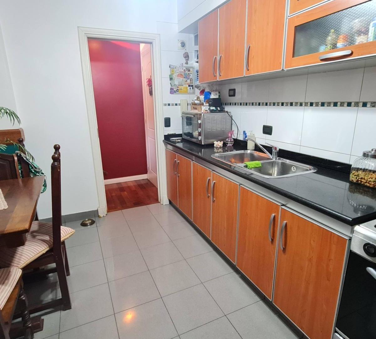 Venta Departamento 4 Amb con Cochera Apto Credito en Quilmes 2