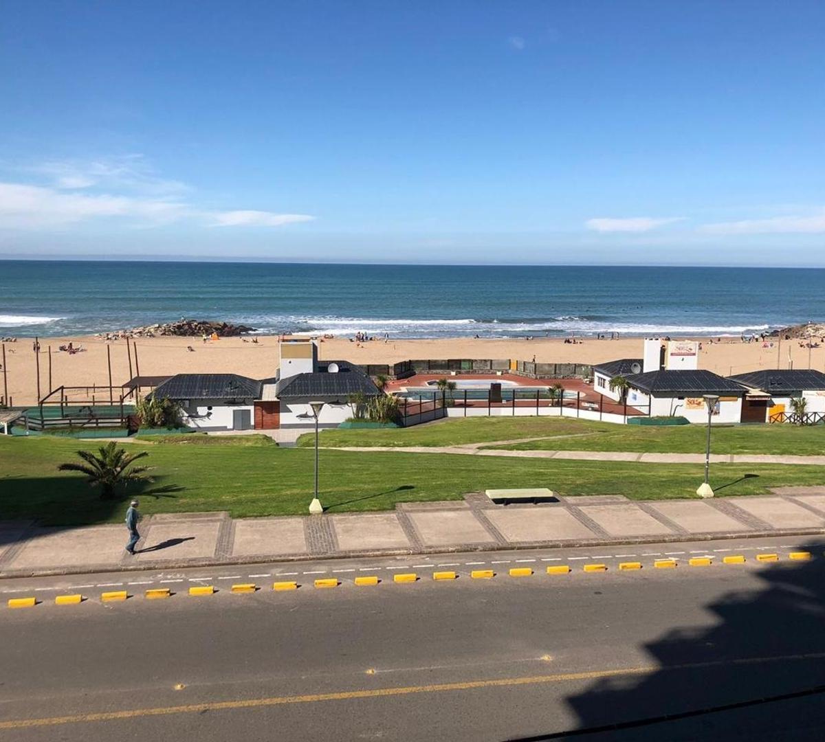 Departamento 2 Amb. Frente Al Mar con Cochera - Miramar 5