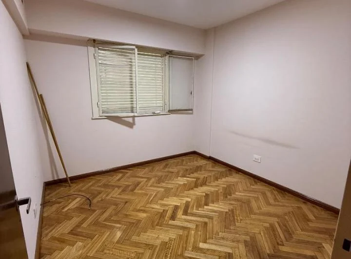Departamento 2 ambientes con patio 3