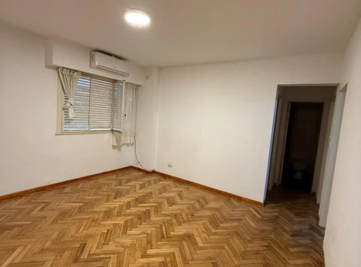 Departamento 2 ambientes con patio 1