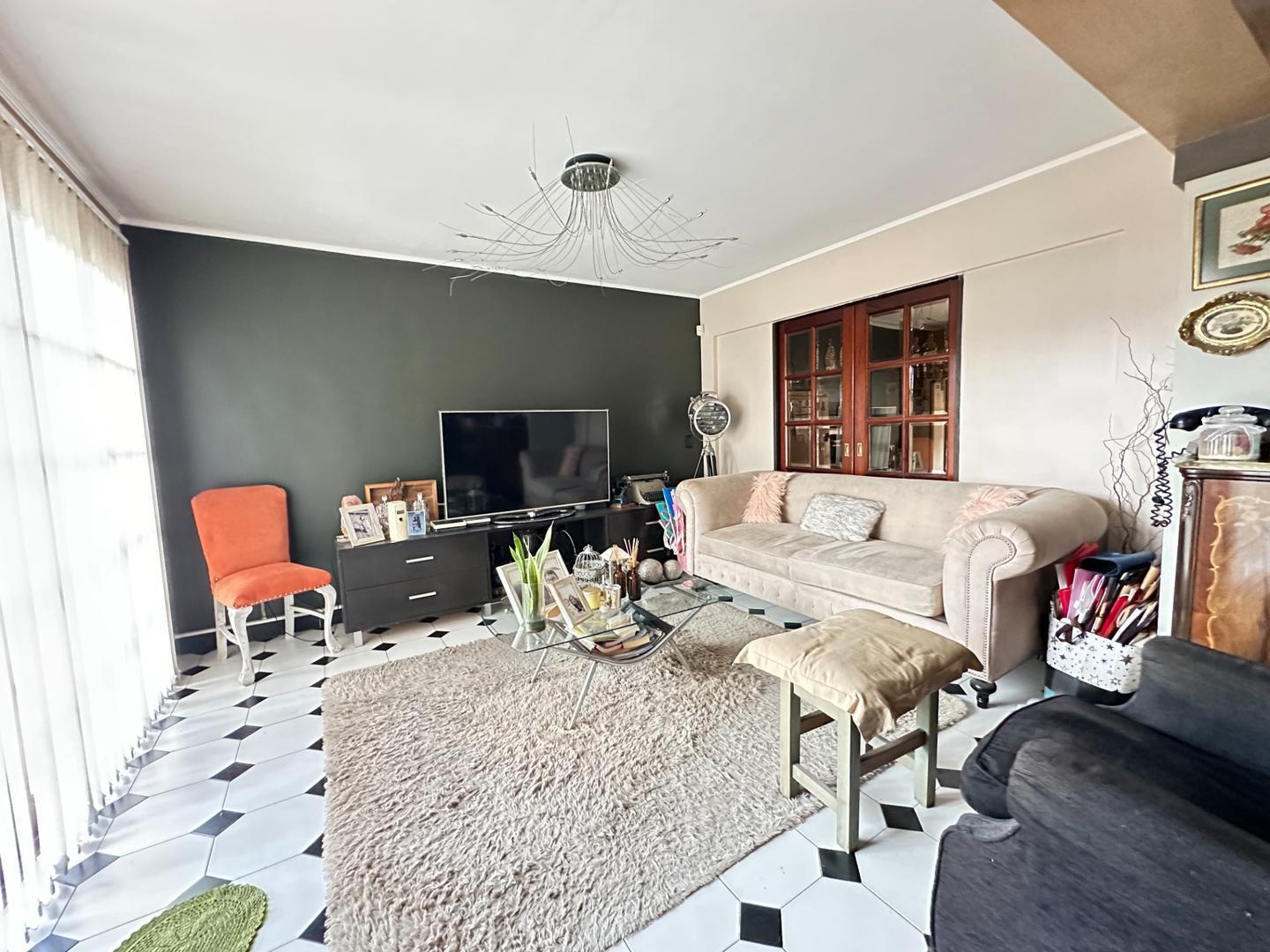 VENTA PH 4 AMBIENTES CON COCHERA QUILMES OESTE
