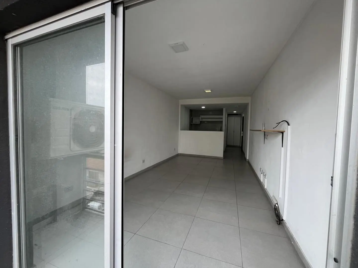 VENTA MONOAMBIENTE BERNAL CENTRO 5
