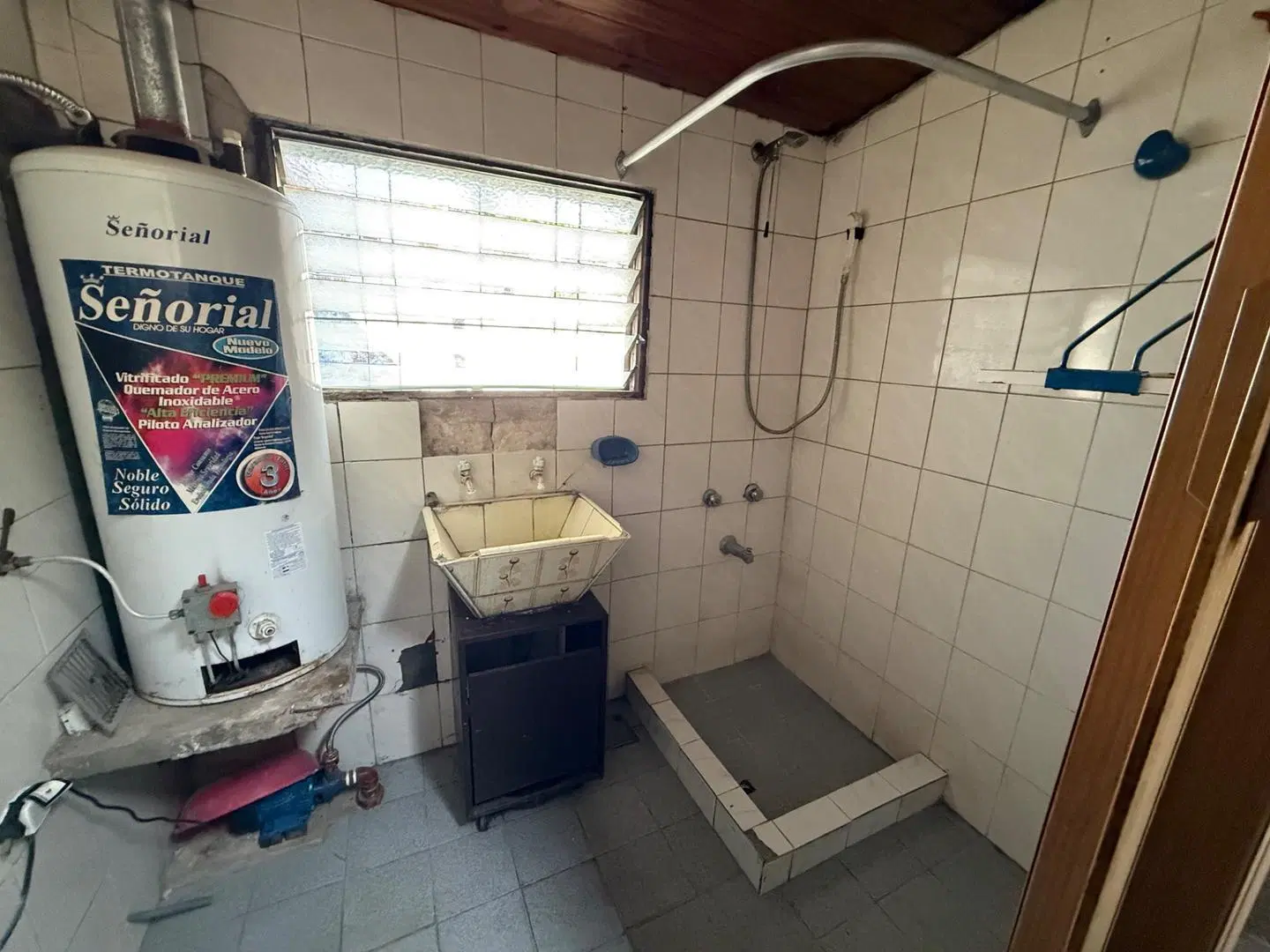 Venta casa 3 ambientes en Quilmes Oeste 8