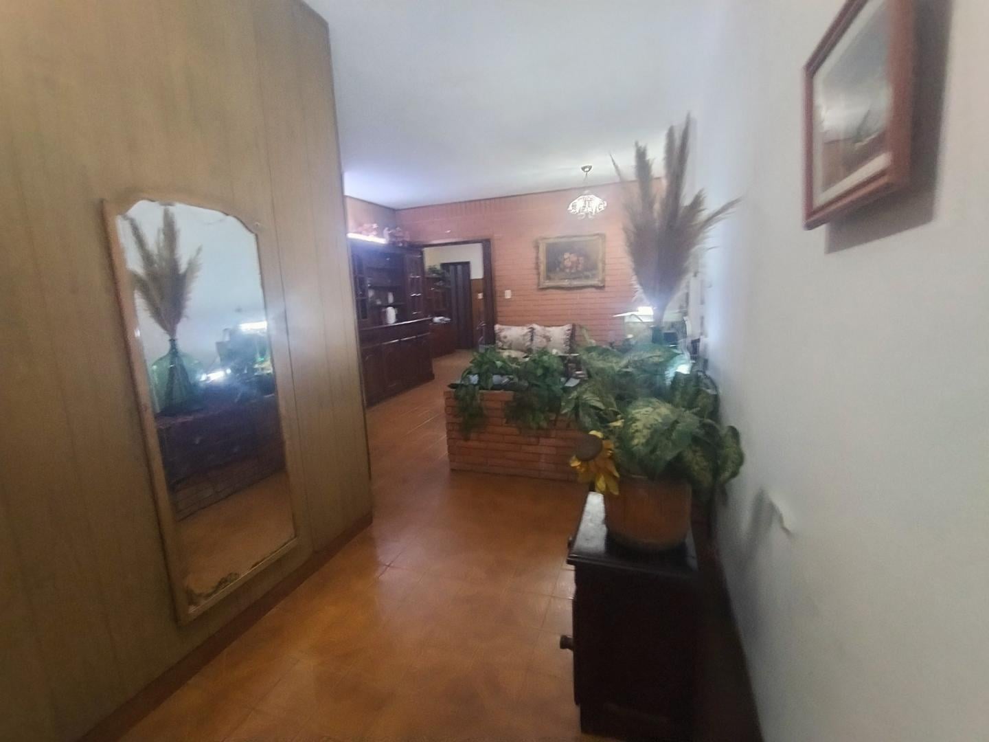 OPORTUNIDAD VENTA CASA 4 AMB. CON GARAJE Y JARDIN
