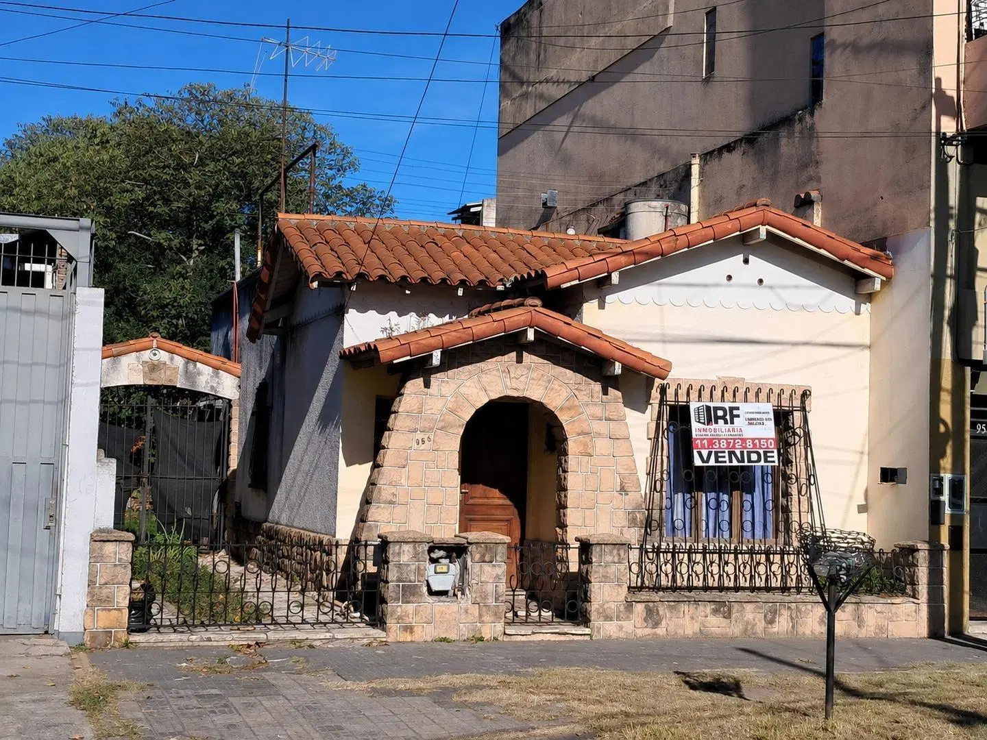 Casa en venta en Villa Domínico 5