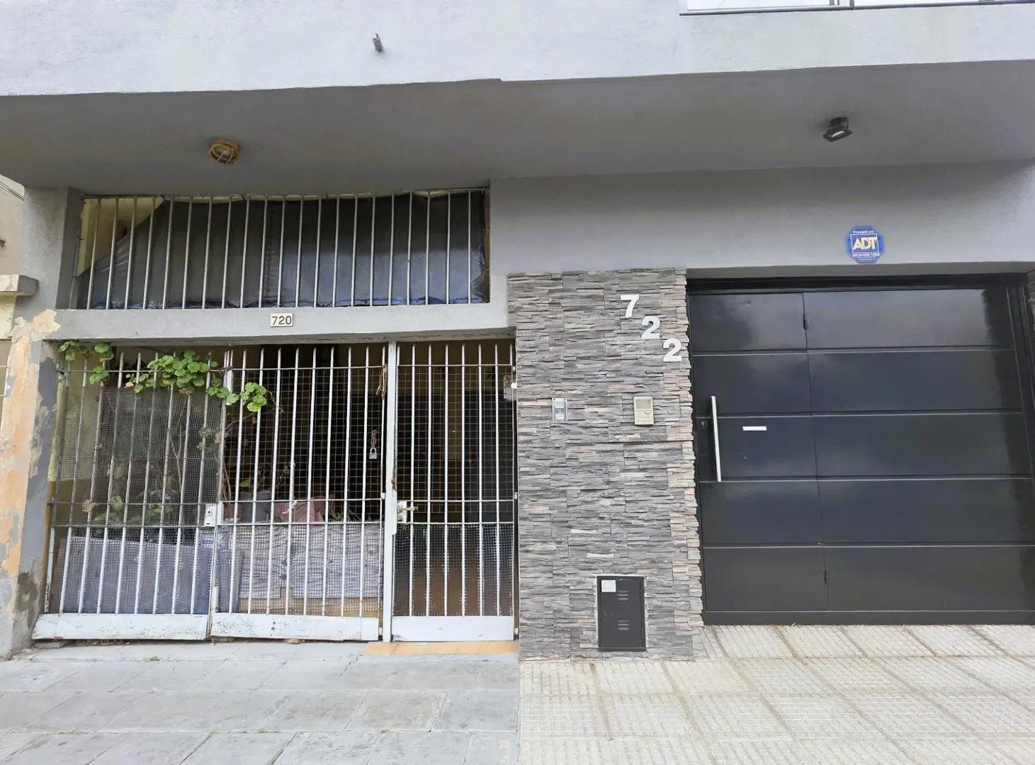 Venta 2 Amb con cochera y patio en Quilmes 4